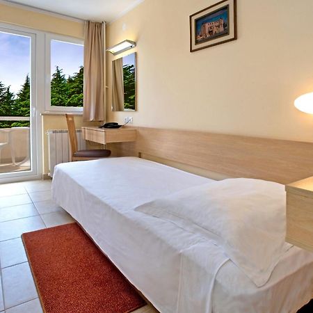 Hotel Delfin Plava Laguna Mugeba الغرفة الصورة