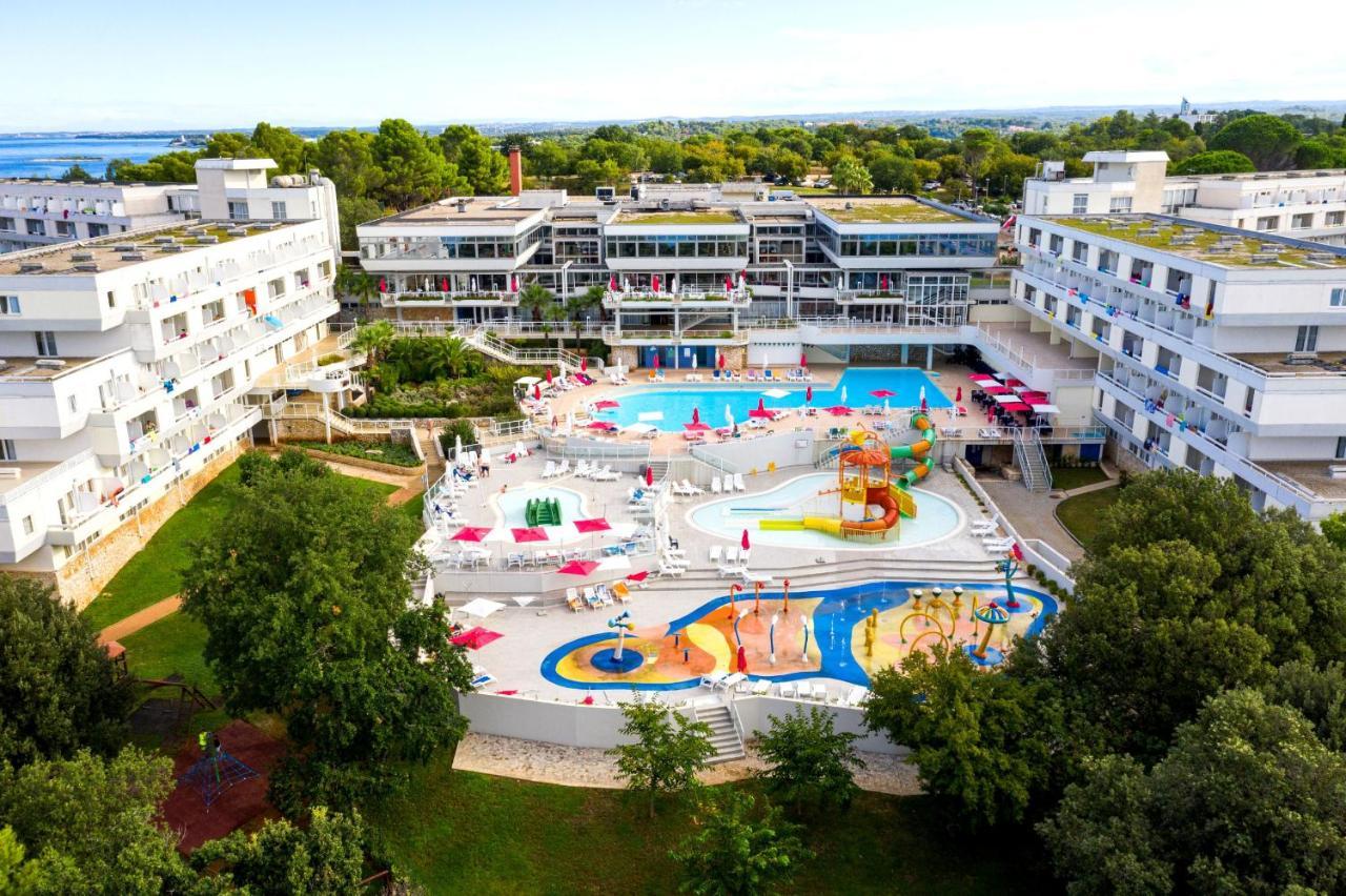 Hotel Delfin Plava Laguna Mugeba المظهر الخارجي الصورة